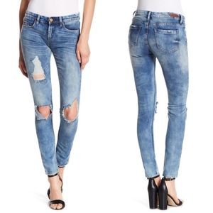 BLANK NYC Distressed Denim size 26